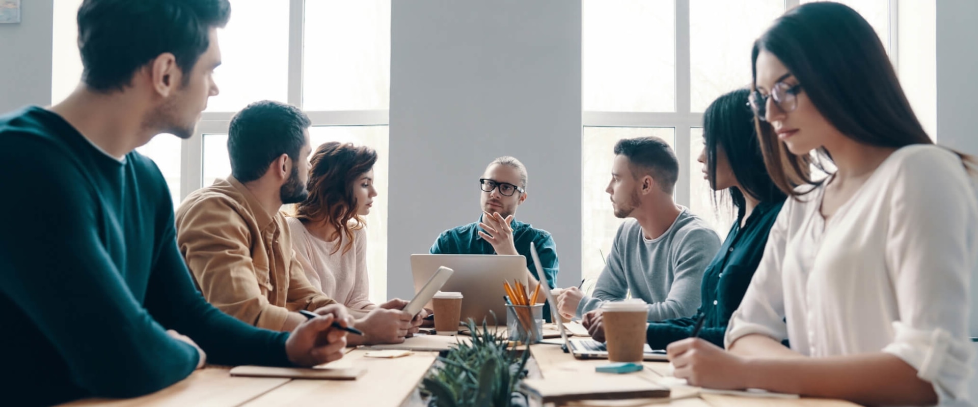 Encouraging Open Communication: How to Foster Effective Team Meetings and Updates